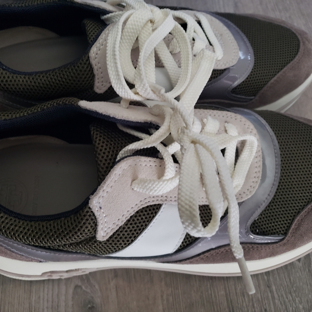 Platform Sneakers - image 3